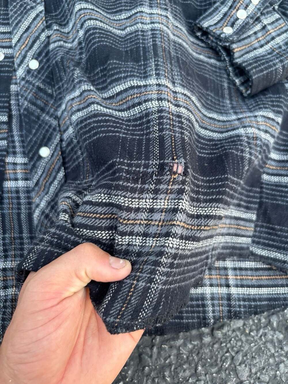 (2)Wrangler Mens Blue and Black Plaid Pearl Snap heavy Flannel size XL - Picture 8 of 10